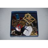 SMALL COLLECTION OF ASSORTED COSTUME JEWELLERY INCLUDING BROOCHES, ASSOCIATION BADGES, EARRINGS,