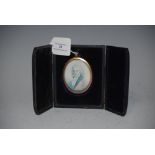 YELLOW METAL MOUNTED PORTRAIT MINIATURE PRINT OF AN 18TH CENTURY GENTLEMAN, IN FITTED CASE