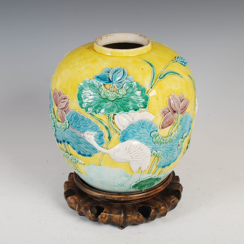 A Chinese porcelain yellow ground jar, Wang Bingrong, Qing Dynasty, decorated in relief with egret - Image 13 of 20