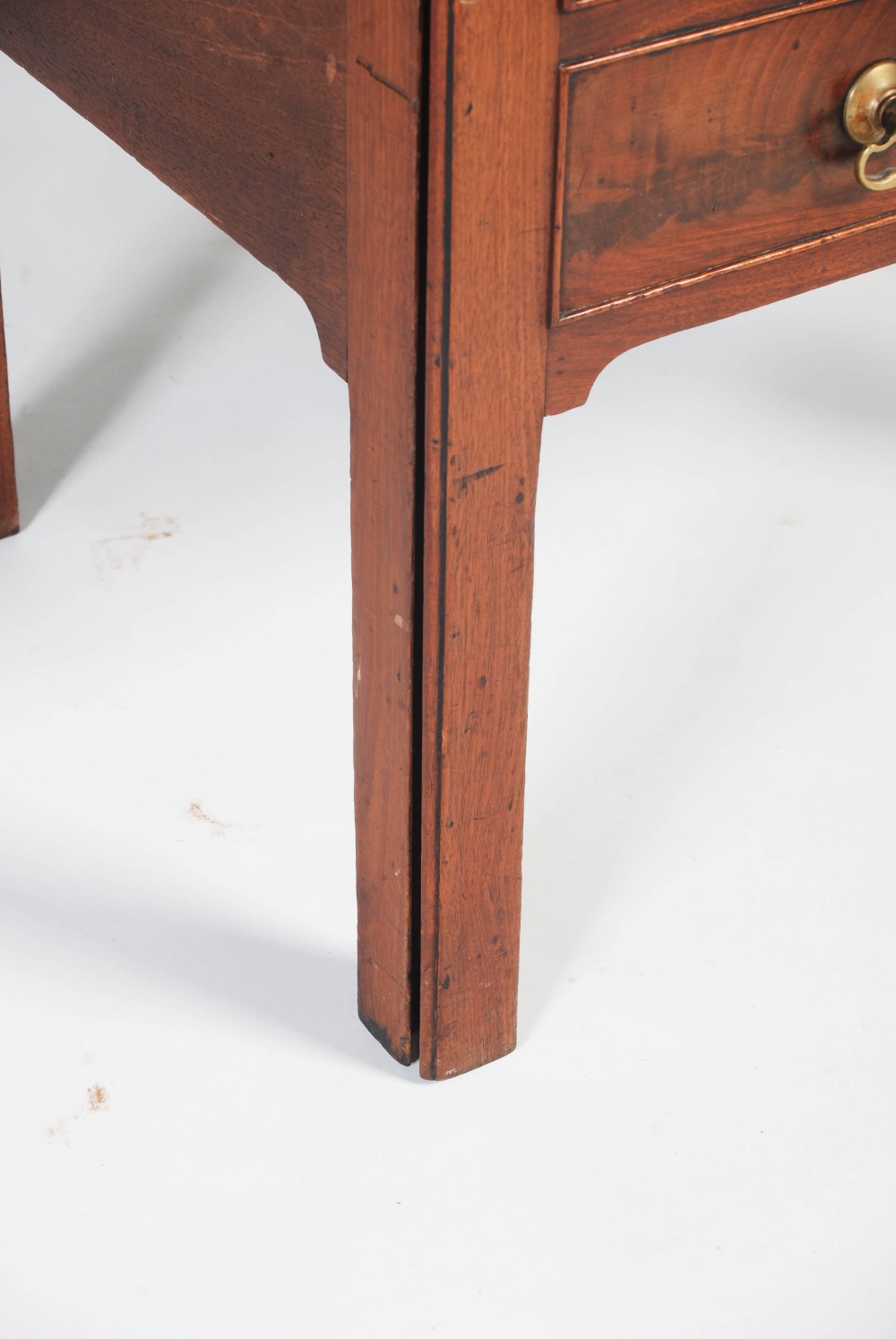 A George III mahogany tray top commode, the rectangular top with three quarter gallery and pierced - Image 8 of 10