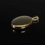 STUART GELNER, A 9 carat gold oval locket pendant, Stamped: SG, 375 and Edinburgh marks, Gross