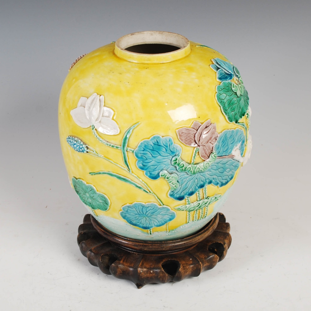A Chinese porcelain yellow ground jar, Wang Bingrong, Qing Dynasty, decorated in relief with egret - Image 16 of 20