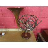 French horn lamp