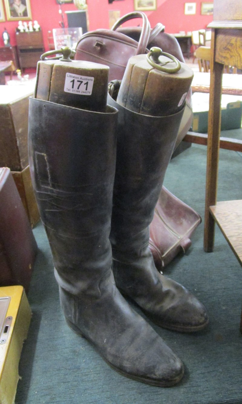 Pair of riding boots with treen trees and leather carrying bag