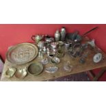 Collection of metalware etc