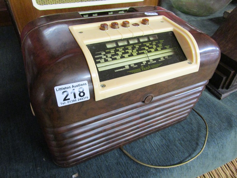 Bakelite Bush radio (Working)