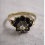 Gold cluster ring