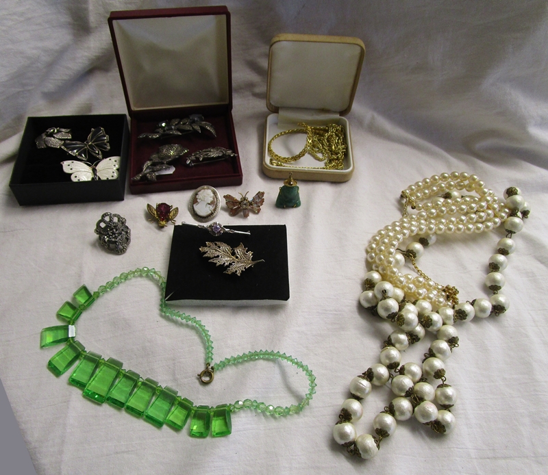 Collection of costume jewellery etc