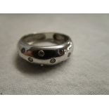 18ct white gold diamond set ring