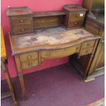 Pretty Victorian ladies inlaid writing desk with gallery top - H: 97cm W: 92cm D: 50cm