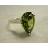 Silver peridot ring