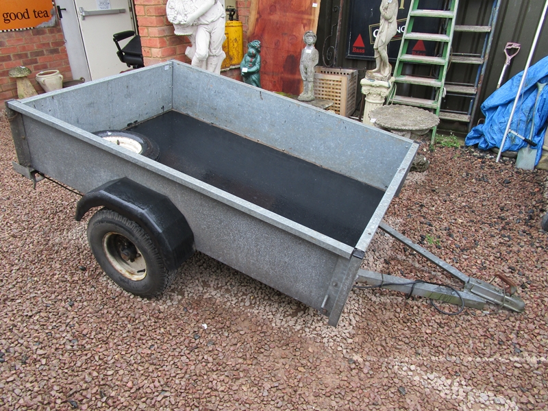 Galvanised trailer with spare wheel and working electrics - Interior measurements 182cm x 122cm - Bild 5 aus 5