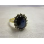 18ct gold sapphire & diamond cluster ring