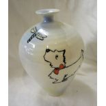 Signed vase depicting dog and dragonfly - H: 16cm