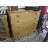 Large pine chest of 4 drawers - H: 105cm W: 120cm D: 60cm