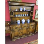 Good quality reproduction oak dresser - H: 183cm W: 173cm D: 46cm