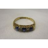 Antique 18ct sapphire & diamond ring