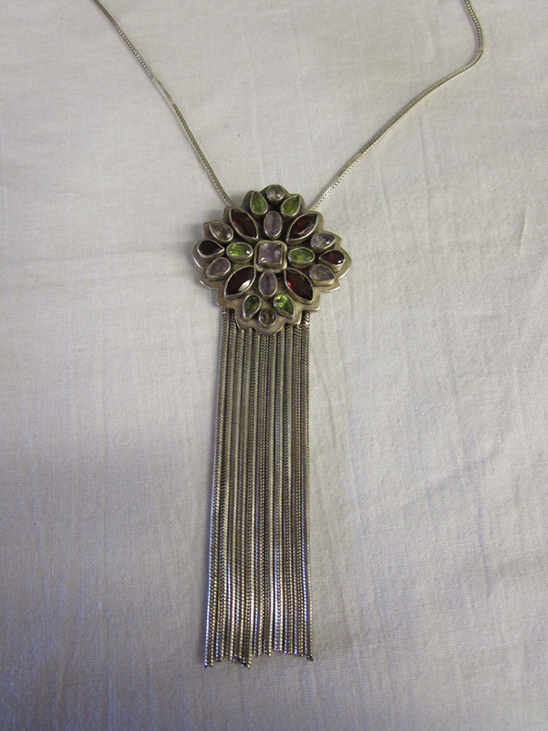 Heavy silver stone set pendant on chain