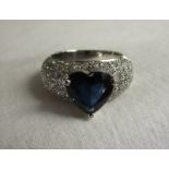 18ct white gold sapphire & diamond set ring