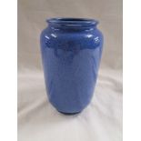 Moorcroft - 1930's powder blue vase - H: 15.5cm