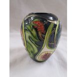 Moorcroft - Queens choice vase - H: 9.5cm