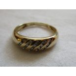 Gold diamond set ring