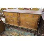 Oak sideboard with barley-twist legs - H: 99cm W: 152cm D: 51cm