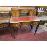 Ladies writing desk - H: 106cm W: 94cm D: 48cm