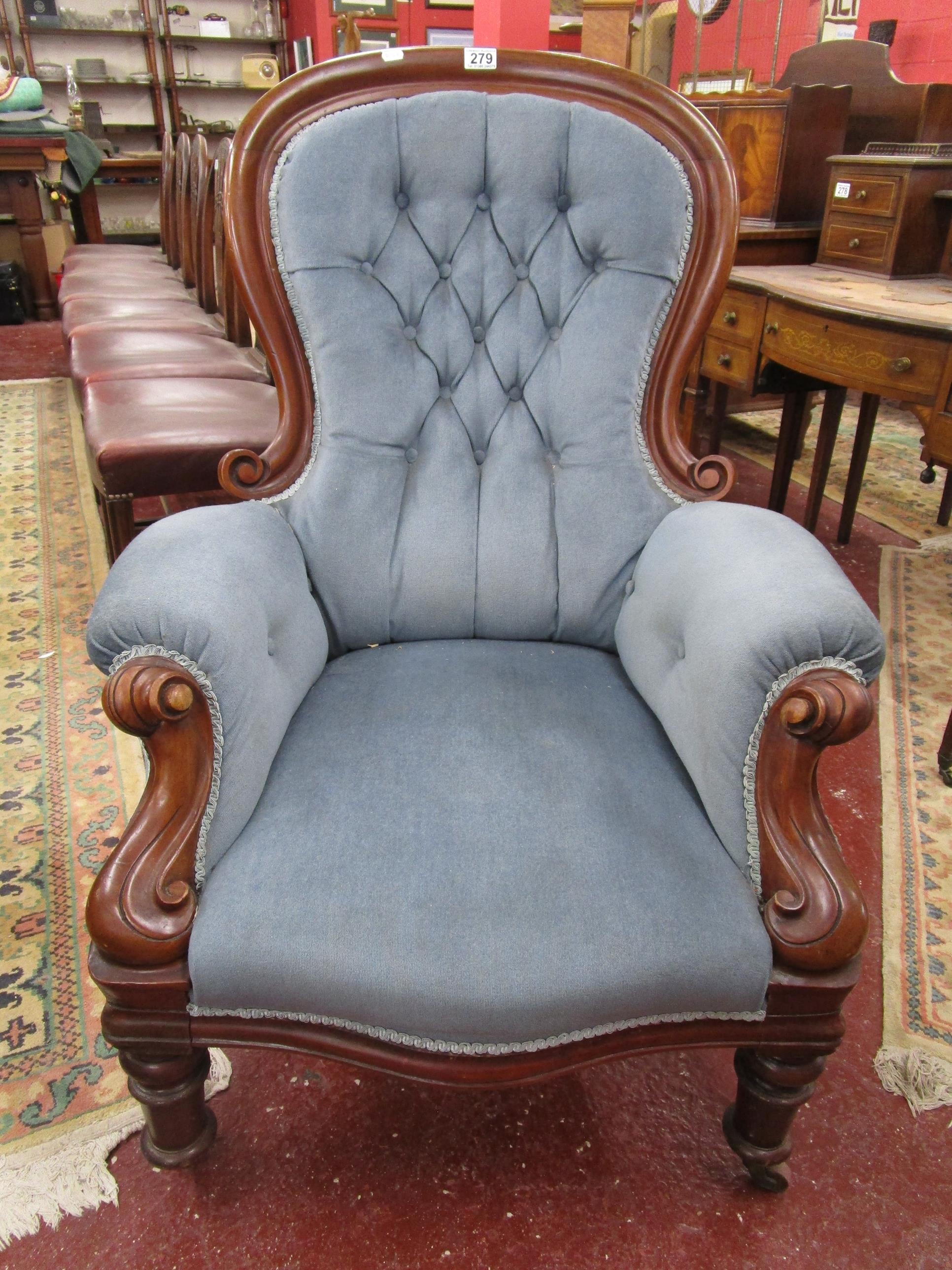 2 Victorian button-back armchairs with blue fabric - Image 13 of 22