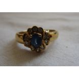 18ct gold sapphire & diamond cluster ring