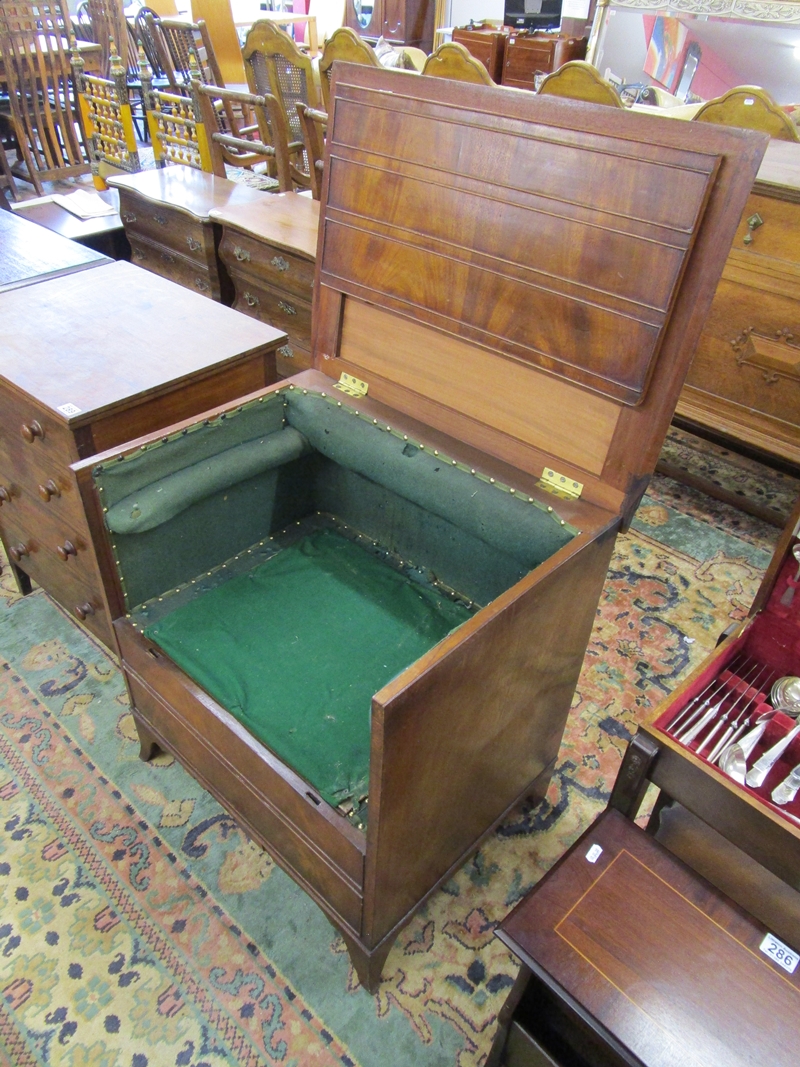 Chest commode converted to a seat - H: 75cm W: 74cm D: 56cm - Image 2 of 2