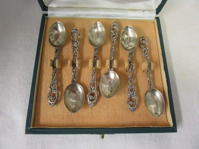 Cased silver spoons