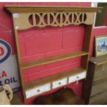 Pine plate rack with drawers to base
