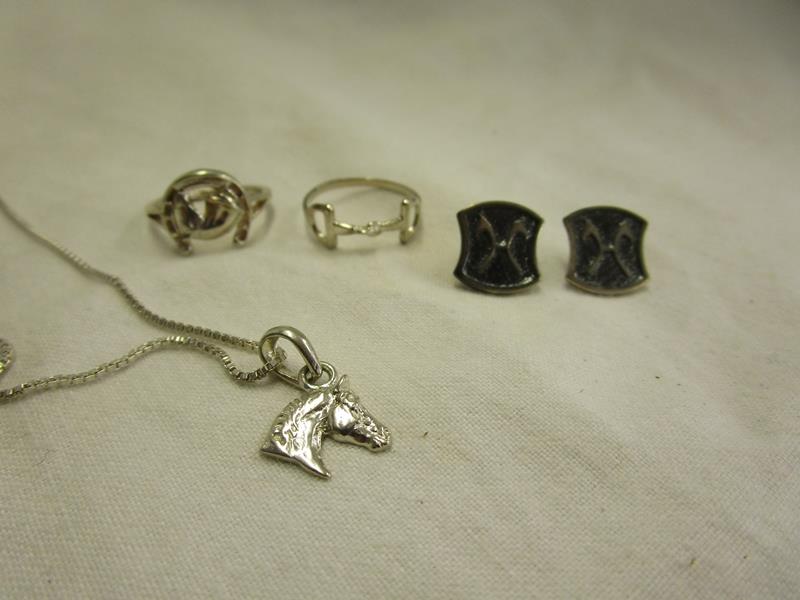 Collection of equestrian themed jewellery