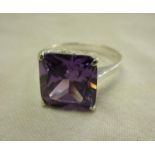 Silver & amethyst ring