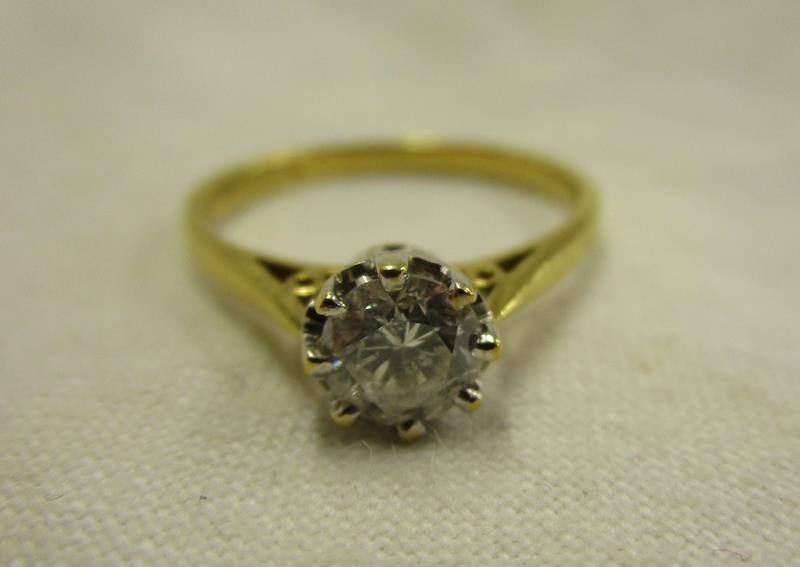 18ct gold solitaire diamond ring