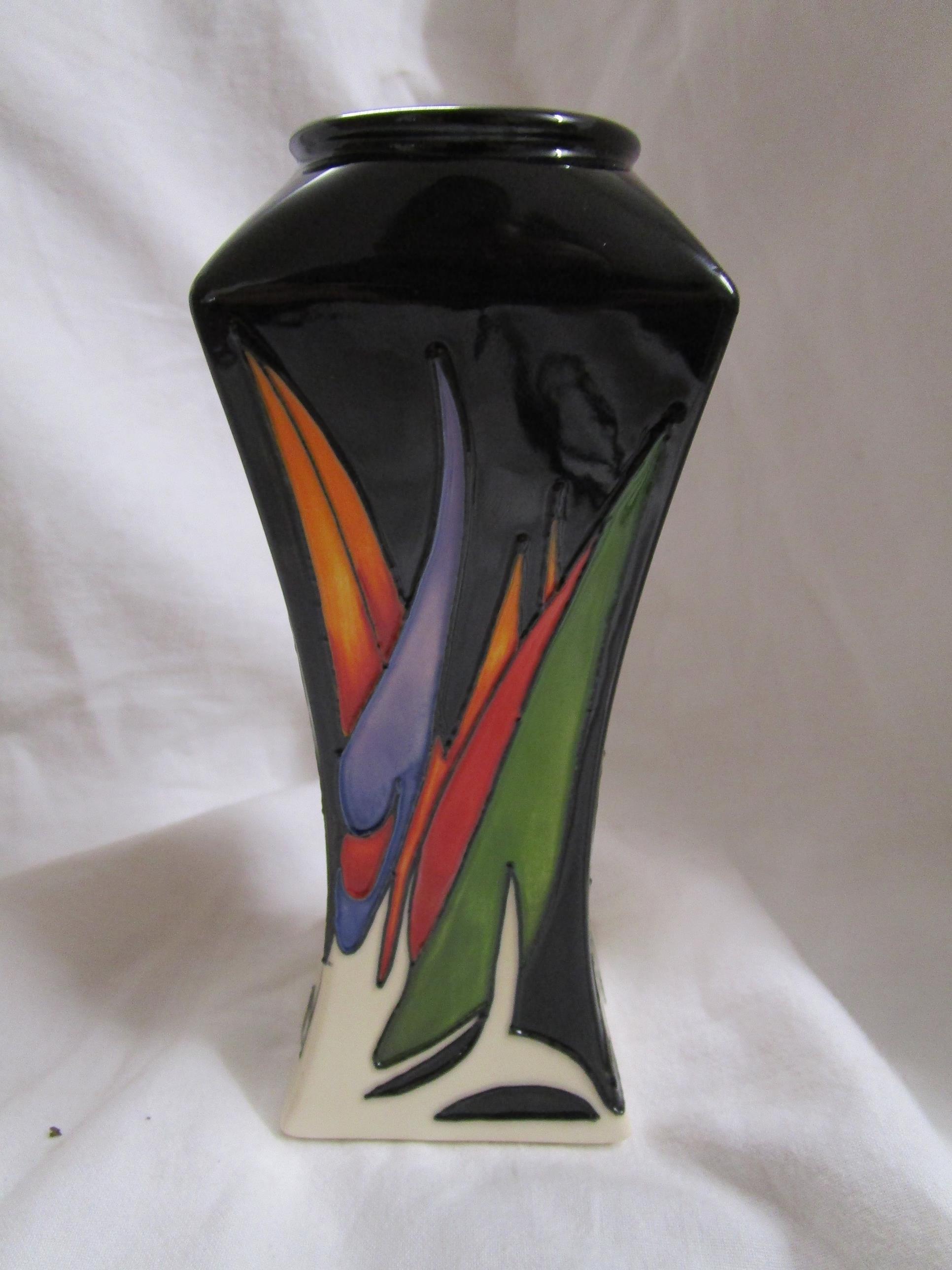 Small Moorcroft vase - Paradise Found by Vicky Lovatt - H: 16cm - Image 4 of 6
