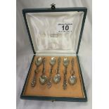 Cased set of silver spoons