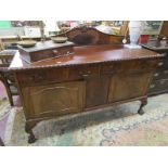 Quality mahogany sideboard with ball and claw feet - H: 125cm W: 168cm D: 57cm