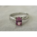 18ct white gold pink sapphire set ring