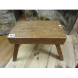 Small pig bench stool