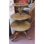 Victorian mahogany 3 tier cake stand - H: 112cm