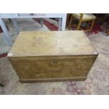 Pine blanket box