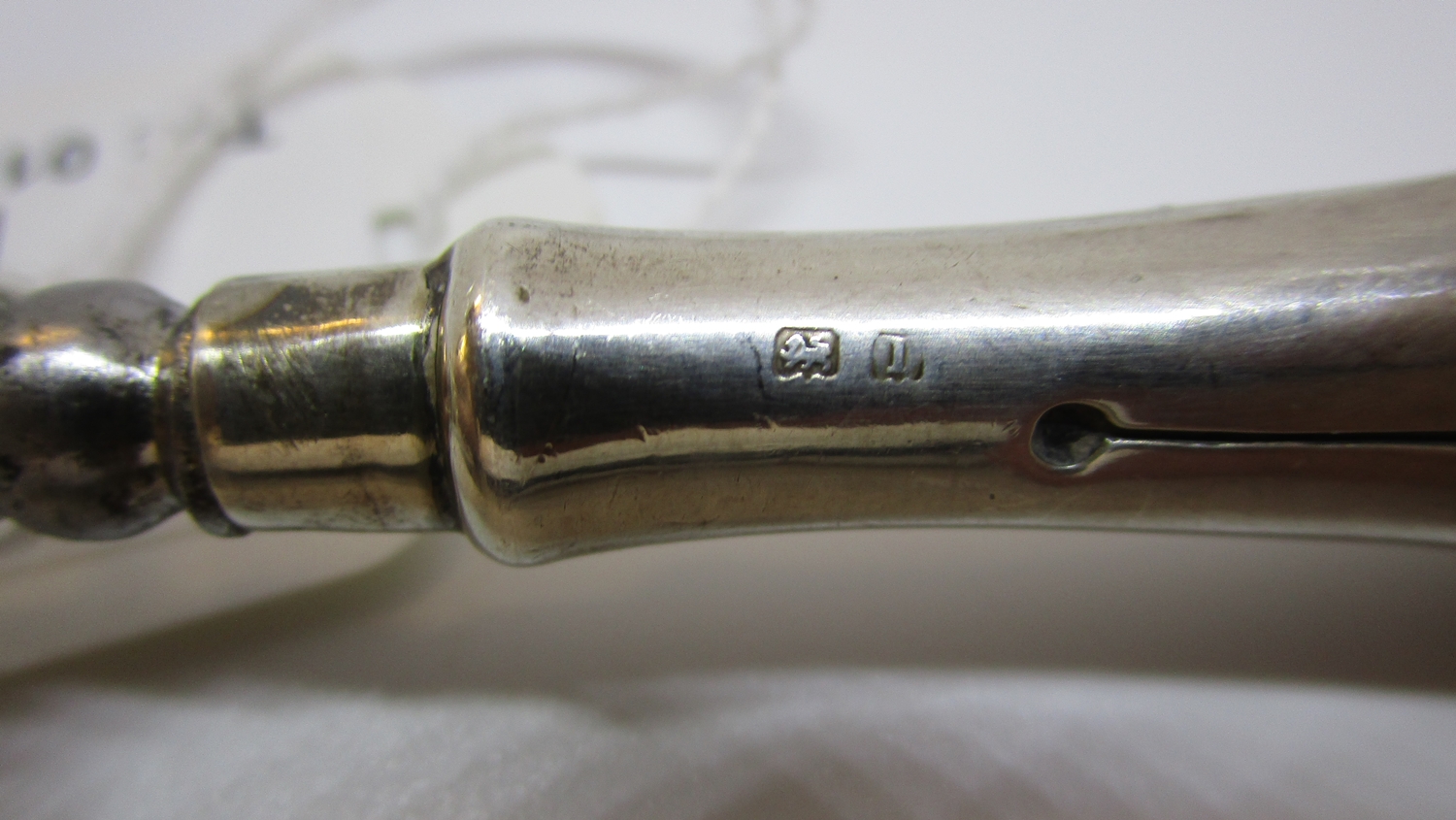 Collection of white metal to include hallmarked silver brush, button hooks etc - Image 3 of 3