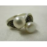 Silver marcasite & pearl ring