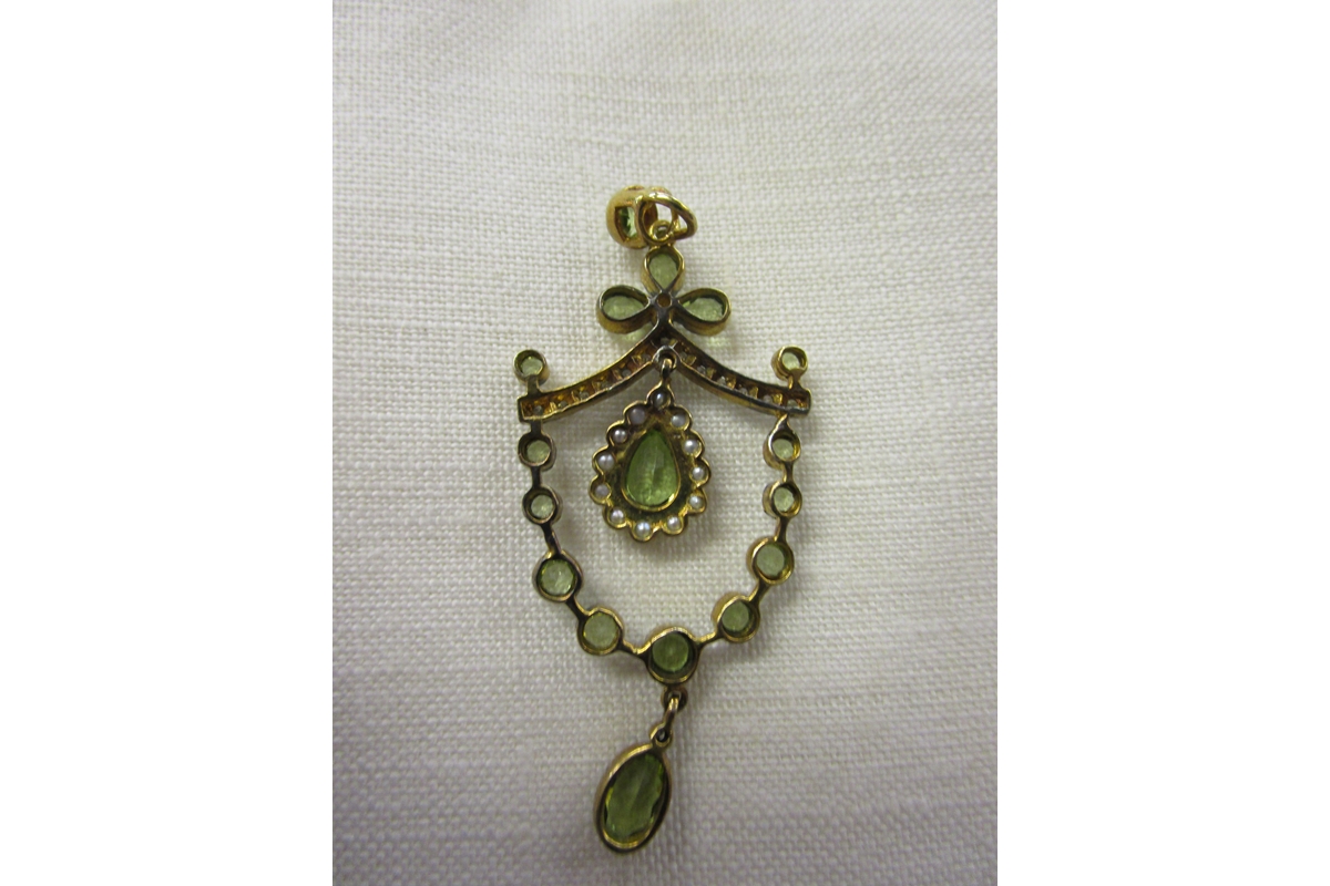 Peridot, pearl & diamond pendant - Bild 2 aus 2