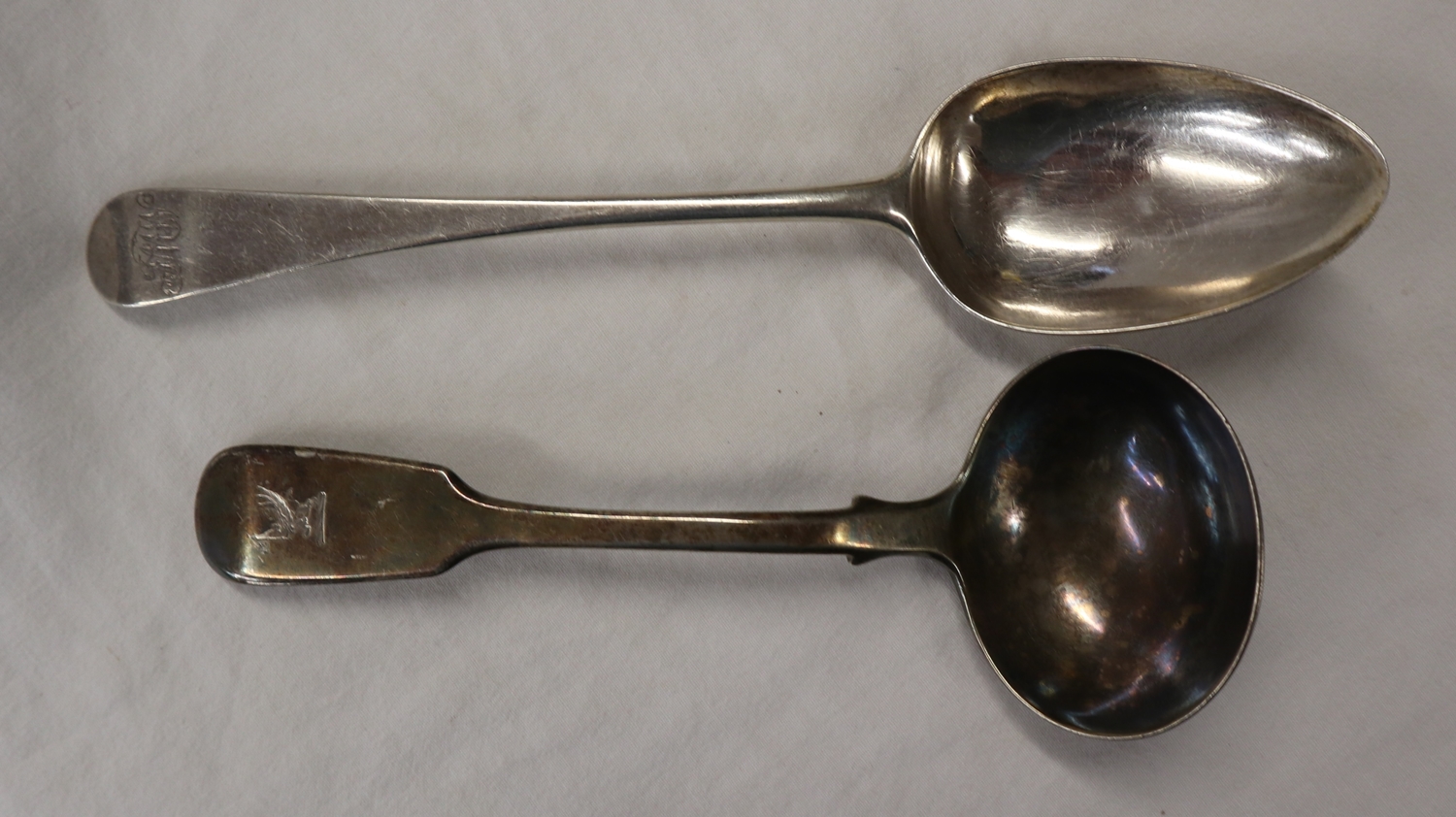 Silver spoon and silver ladle - Approx 140g