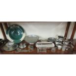Shelf of metalware to include pewter