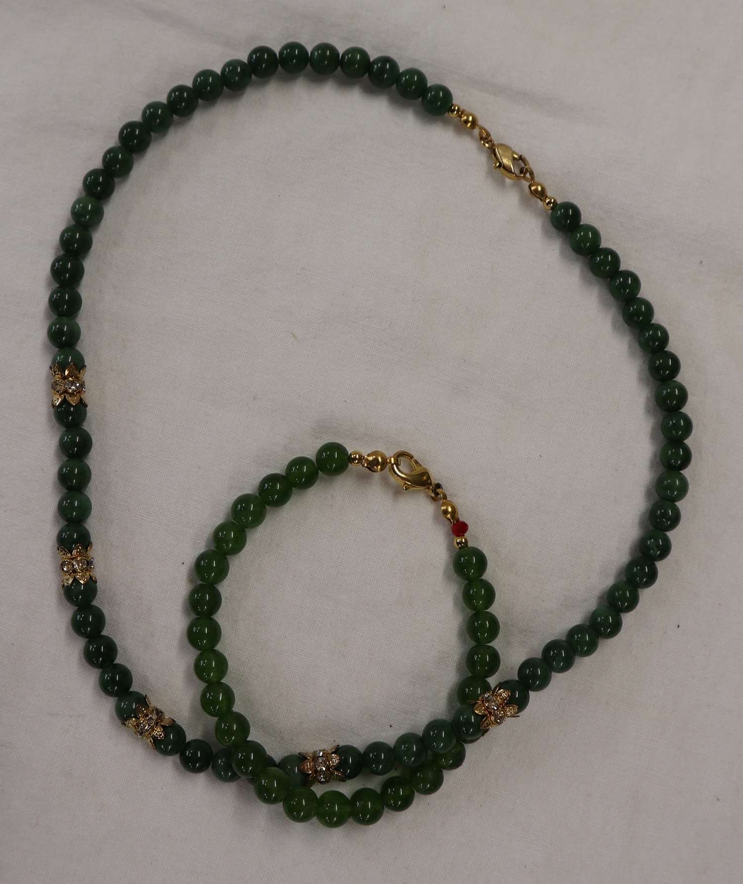 Green stone beaded necklace and bracelet