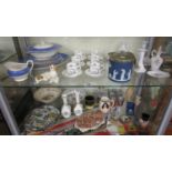 2 shelves of ceramics to include Wedgwood & Midwinter